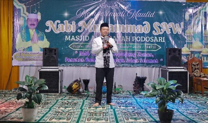 
					Maulid Nabi, Momentum Umat Untuk Teladani Rasullullah