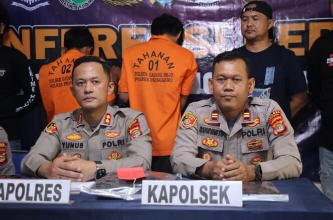 
					Polres Pringsewu Amankan Dua Tersangka Kasus Pembunuhan di Lapo Tuak