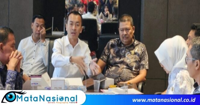 
					DPRD Pesawaran Desak Pemerintah Daerah Legalkan Tambang Rakyat demi PAD dan Lingkungan