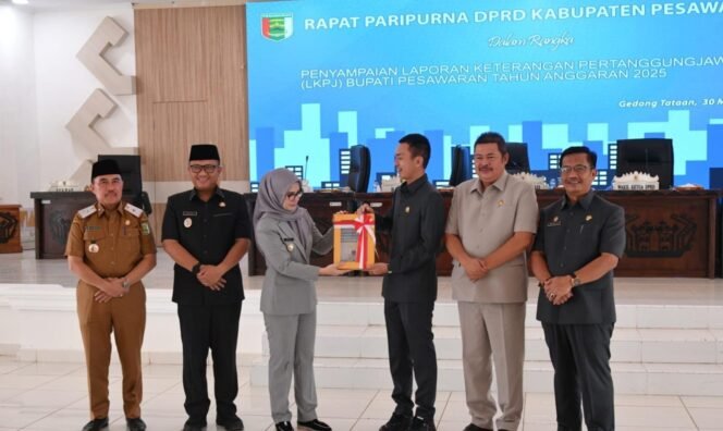 
					Rapat Paripurna DPRD Pesawaran terima Laporan LKPJ Bupati Pesawaran Tahun Anggaran 2025.